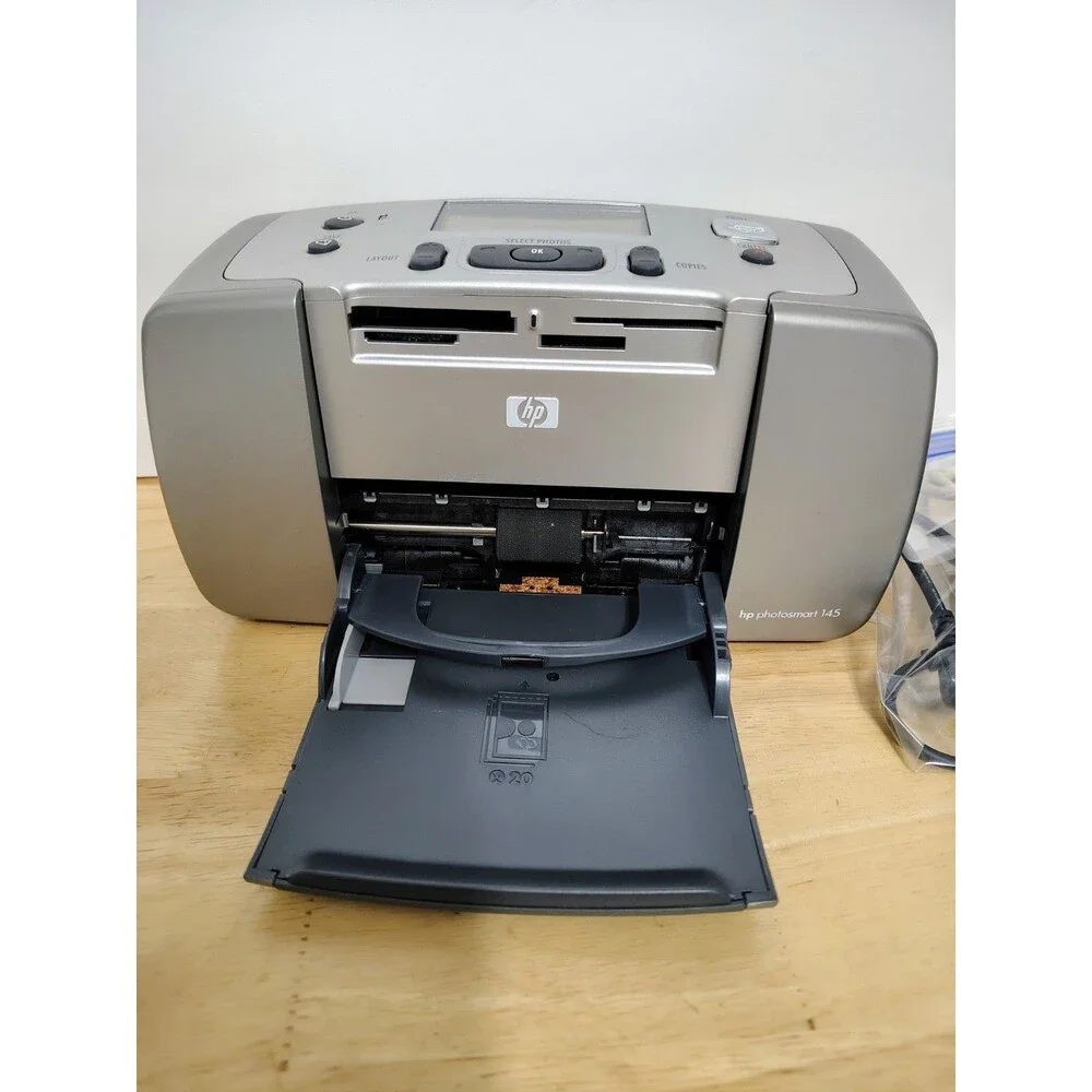 HP Photosmart 145 Digital Photo Inkjet Color Printer Q3025A. Print From SD Card